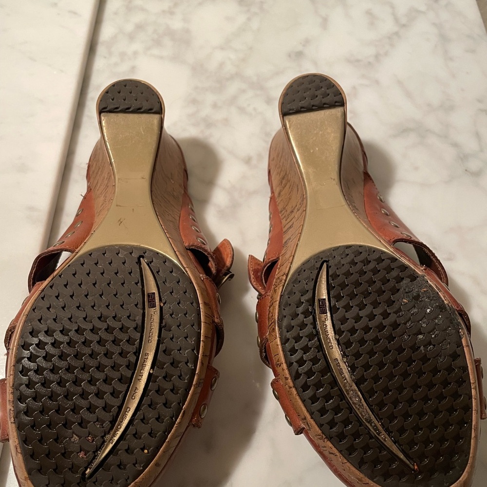 Ariat Brown Leather Sandals - Picture 6 of 11